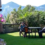Dreistoeckiges In Einem Historischen Gebaeude By Interhome Apartment *