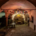 Dreistoeckiges In Einem Historischen Gebaeude By Interhome