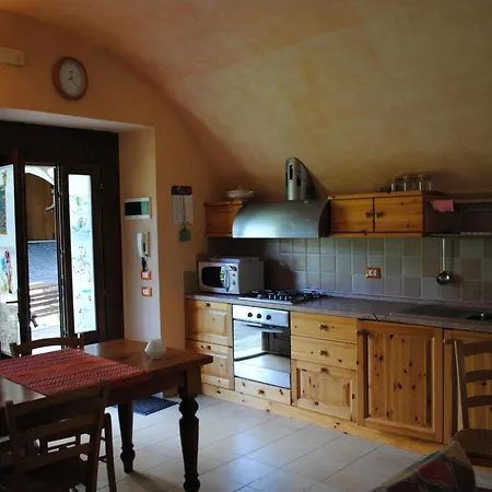 Dreistoeckiges In Einem Historischen Gebaeude By Interhome