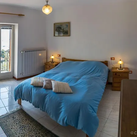 Dreistoeckiges In Einem Historischen Gebaeude By Interhome Apartment